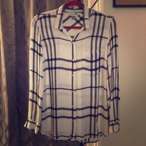 Woman’s Black and white striped flannel